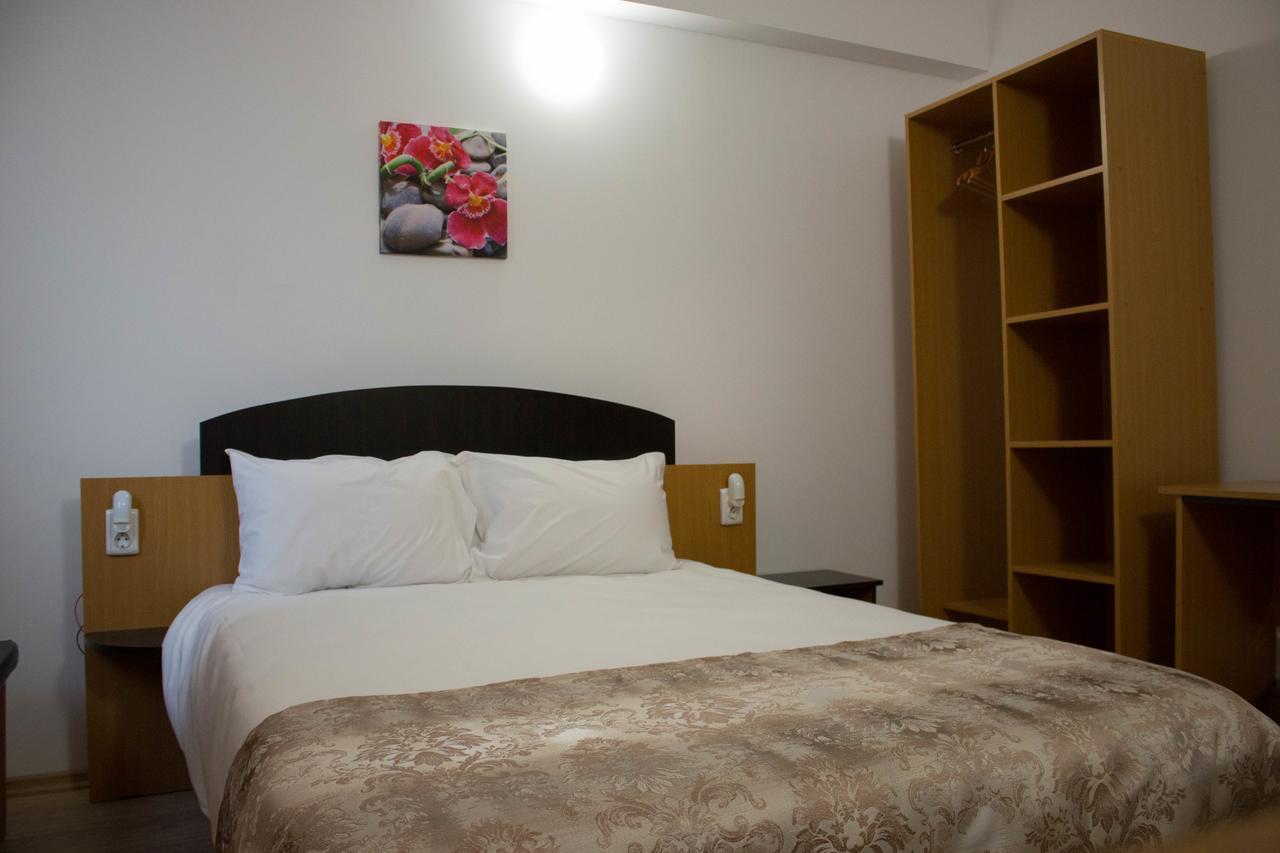 Rent Room N&S Ιάσιο Εξωτερικό φωτογραφία
